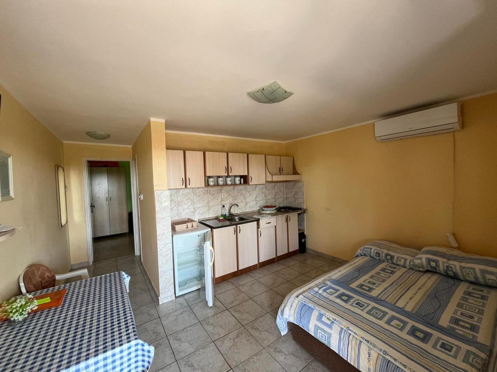 Apartments Mudric Herceg Novi Bagian luar foto